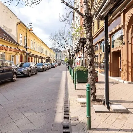 Swarz's Downtown Budapeszt